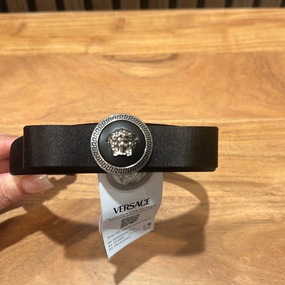 •NWT Versace headband - Picture 3 of 10